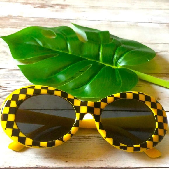 Clout Goggles Retro Sunglasses - Yellow Checkered - Picture 1 of 10